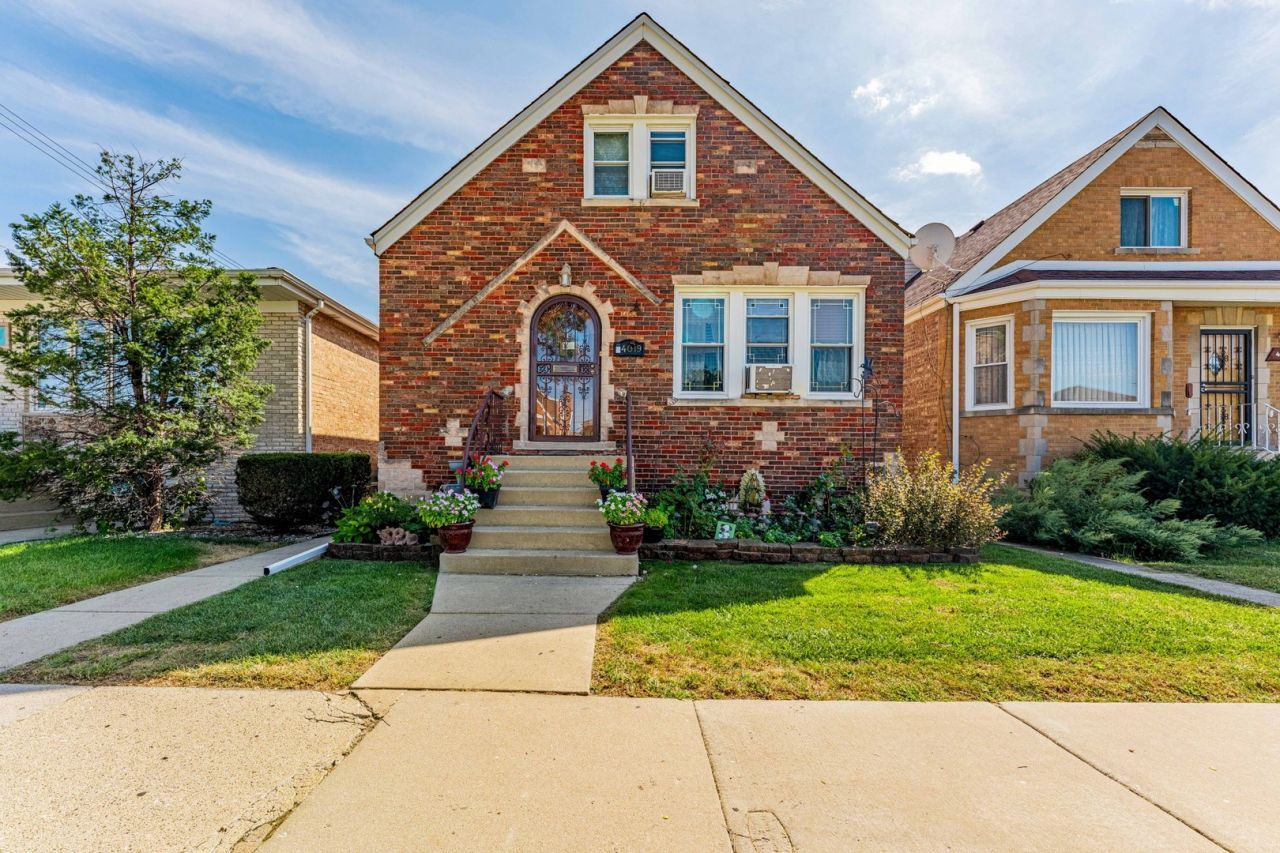 4019 W 57th Street, Chicago, IL 60629 Main Photo