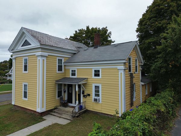 25 Pleasant St, Greenfield, MA 01301
