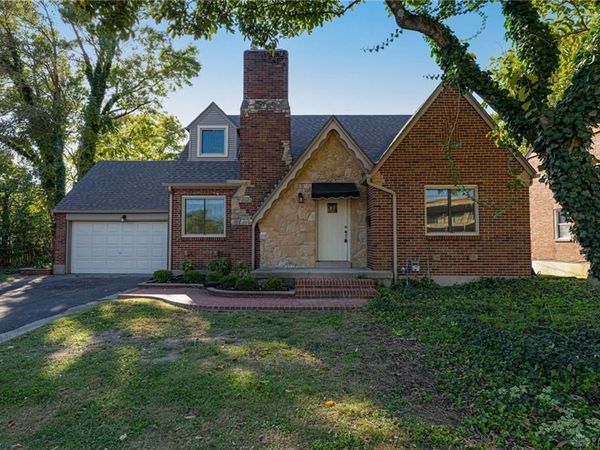3487 Far Hills Avenue, Kettering, OH 45429