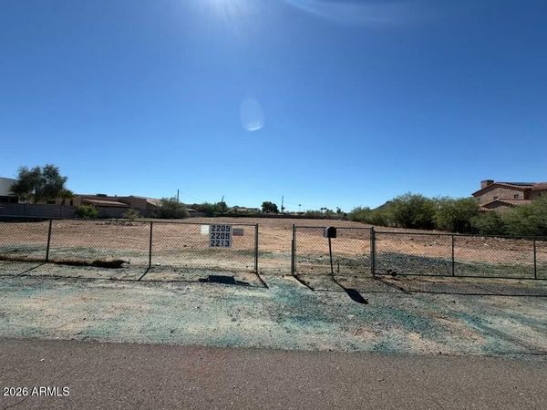 2213 E Angela Drive, Unit -, Phoenix, AZ 85022