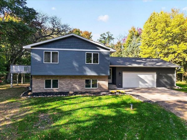 4926 Shady Lane, North Branch, MN 55056