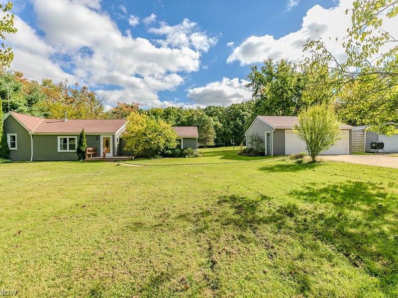 14615 Sperry Road, Newbury, OH 44065 Photo 2