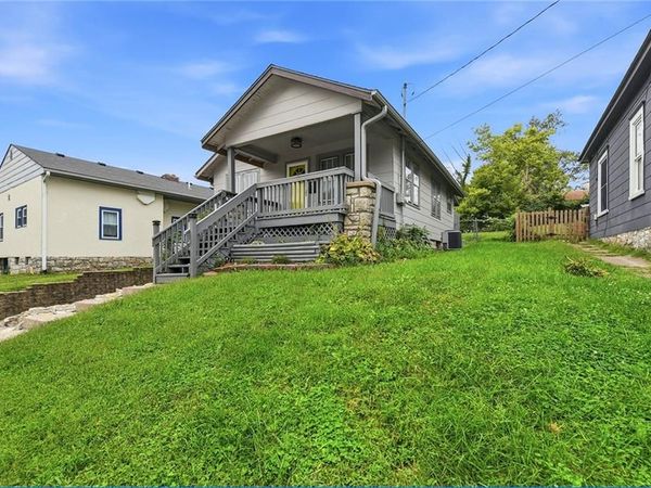124 S Myrtle Street, Excelsior Springs, MO 64024