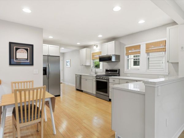1264 Hoyt Avenue W, Saint Paul, MN 55108