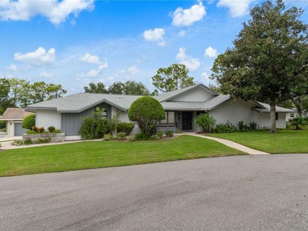 8 W Winged Foot COURT , Homosassa, FL 34446
