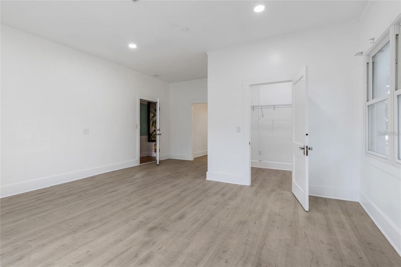 1756 Central Avenue, Saint Petersburg, FL 33712 Photo