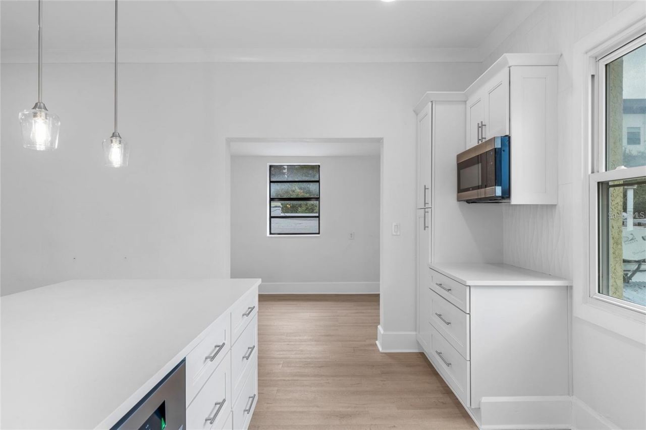 1756 Central Avenue, Saint Petersburg, FL 33712 Photo