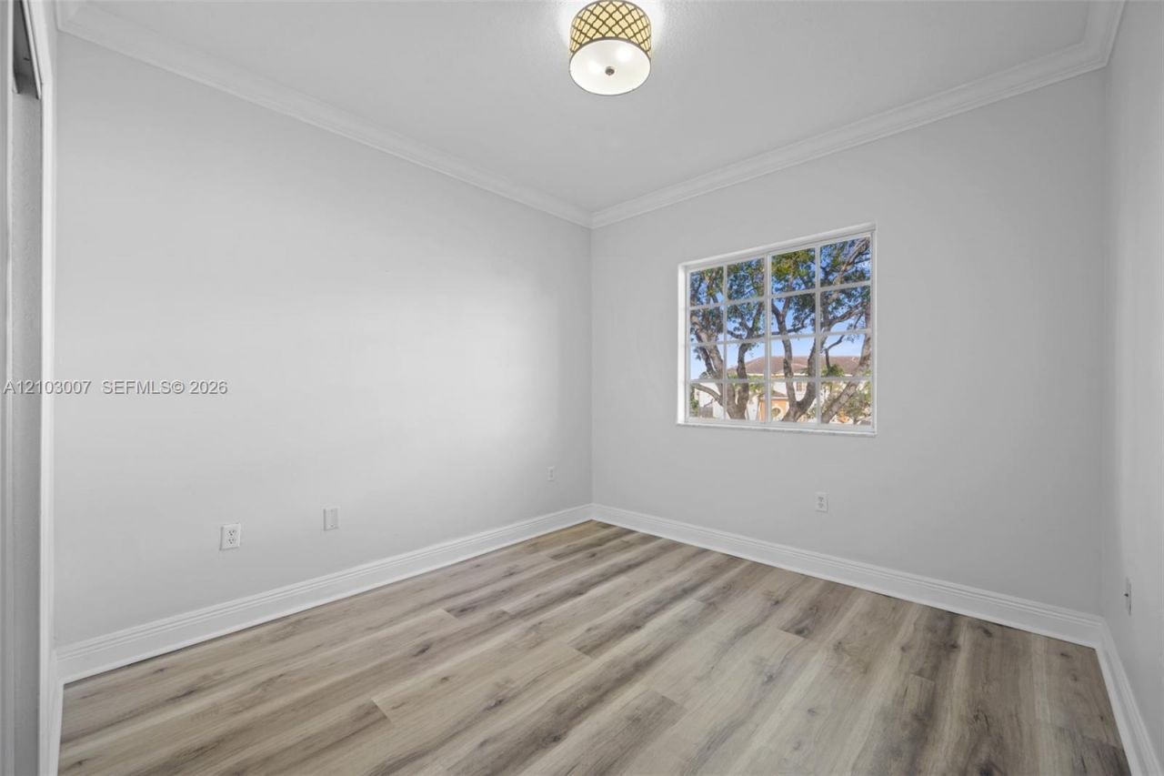 7230 NW 174th Ter , Unit 204, Hialeah, FL 33015 Photo