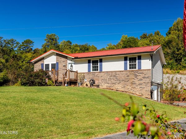 168 Batley Loop Rd, Clinton, TN 37716