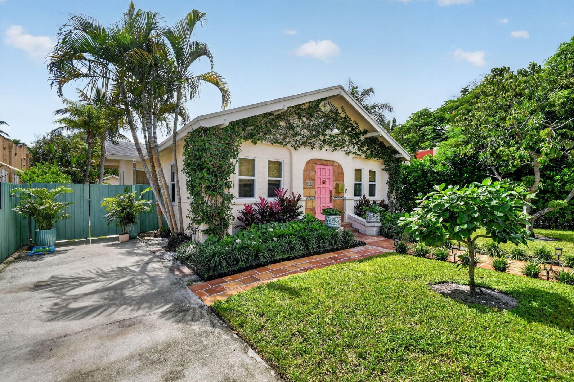 426 30th Street, West Palm Beach, FL 33407 Photo