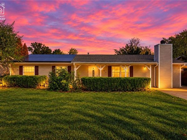 911 30th Street , Rogers, AR 72756
