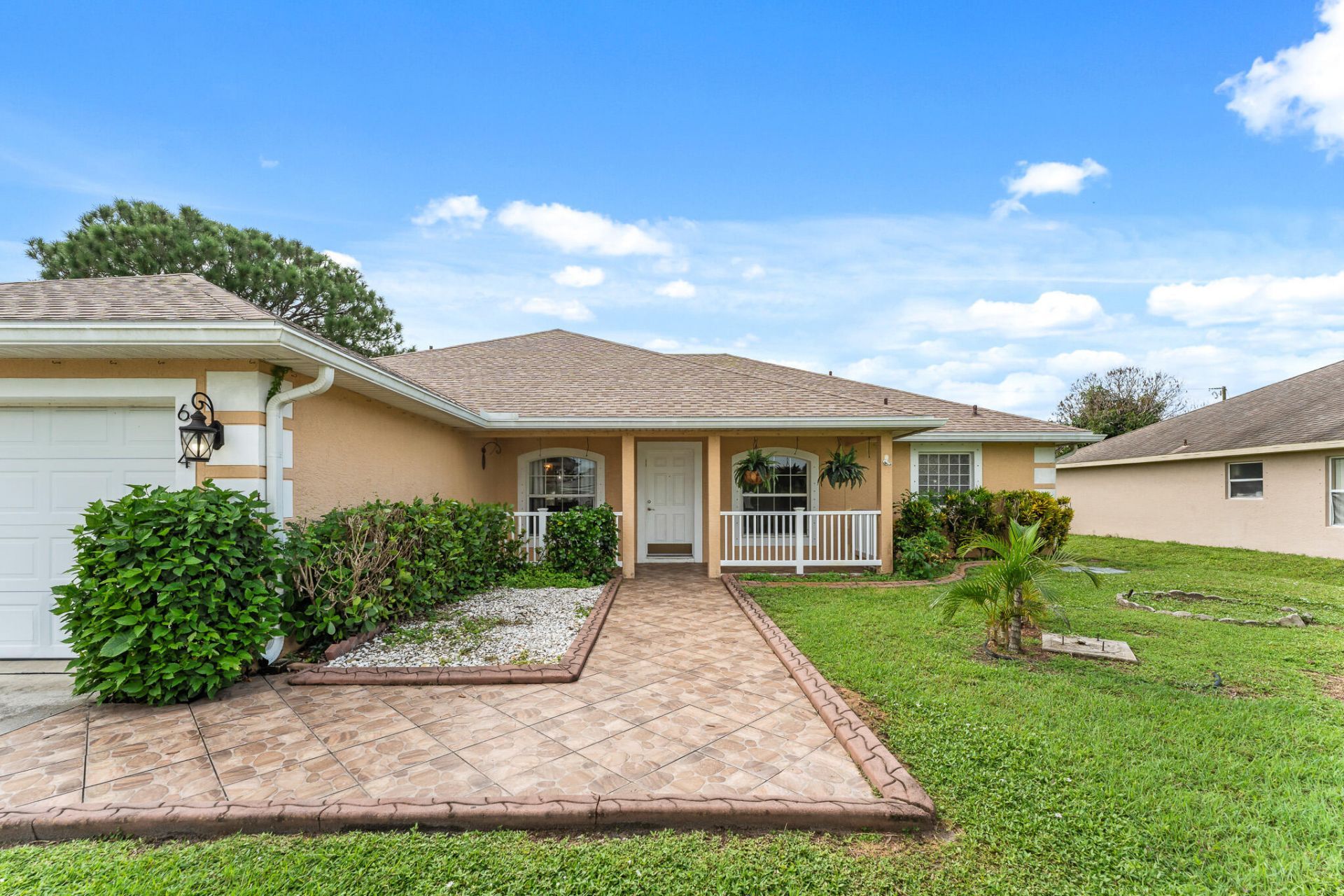 674 SW Lucero Drive, Port Saint Lucie, FL 34983 Photo