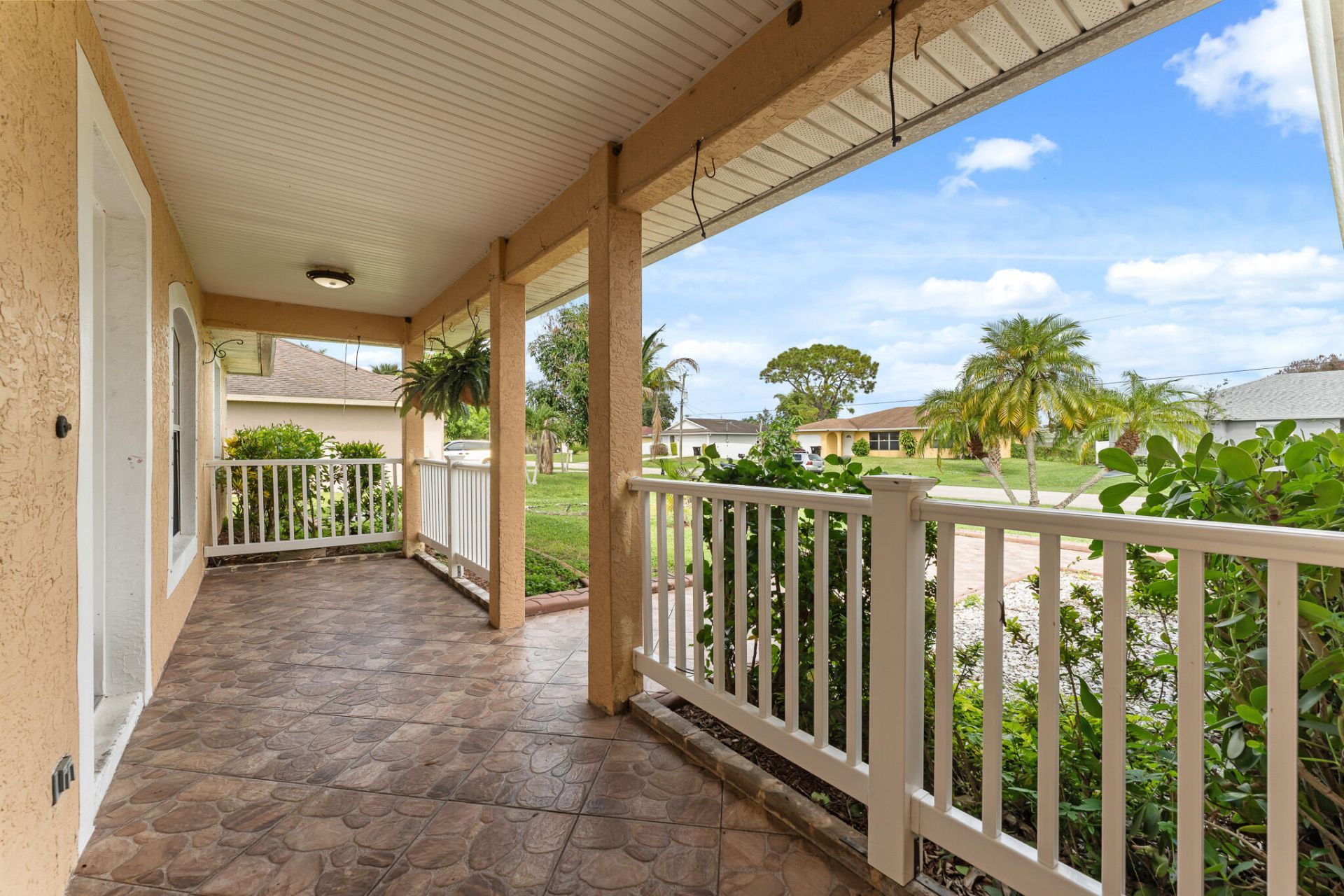 674 SW Lucero Drive, Port Saint Lucie, FL 34983 Photo