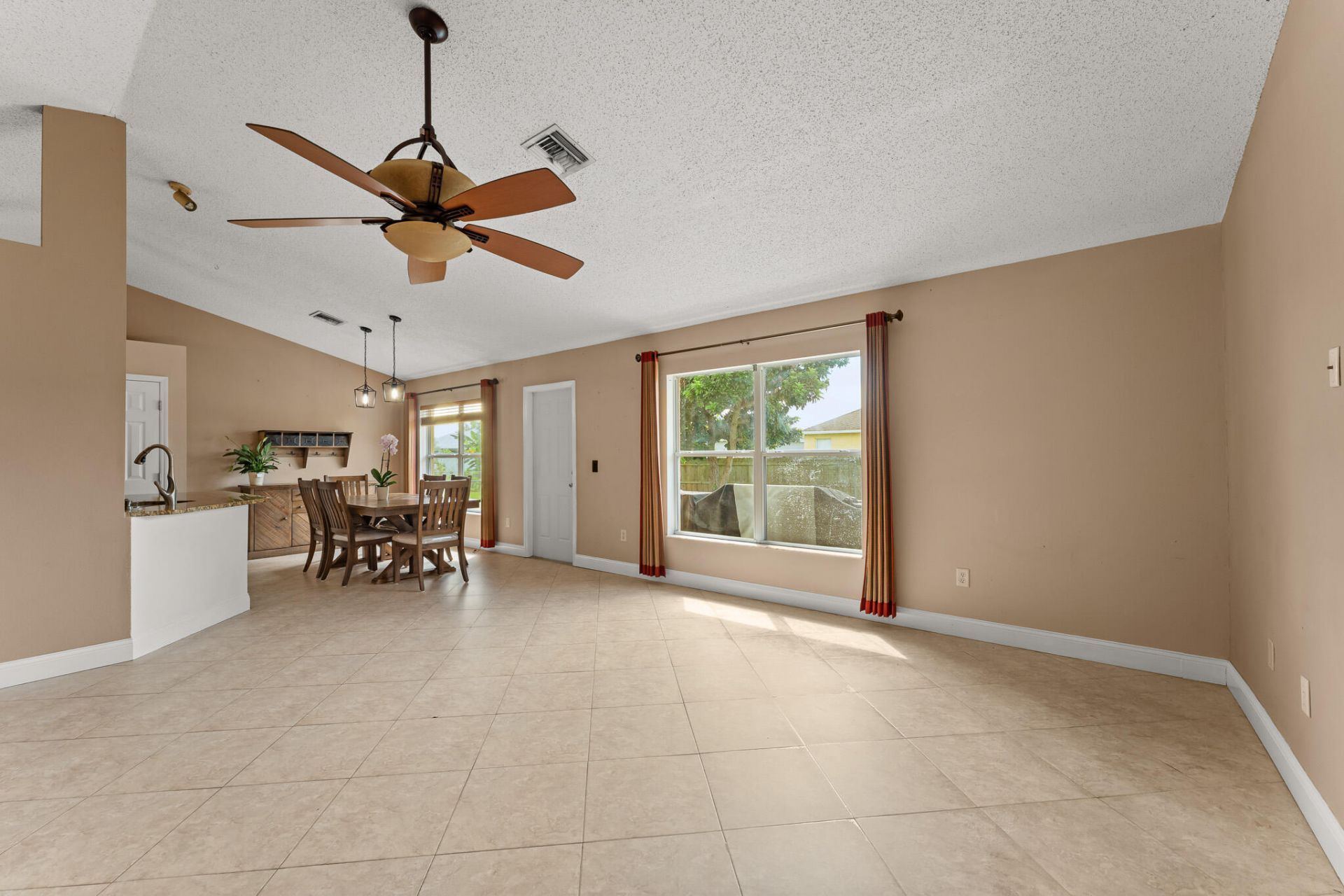 674 SW Lucero Drive, Port Saint Lucie, FL 34983 Photo