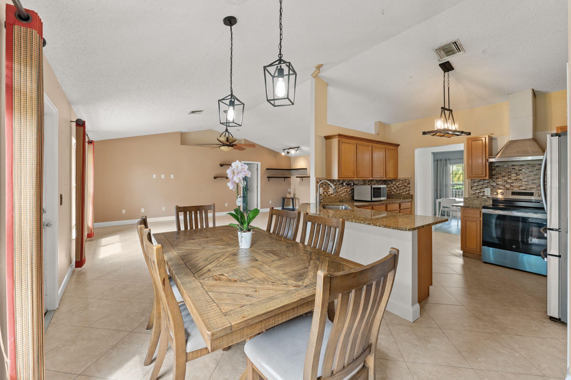 674 SW Lucero Drive, Port Saint Lucie, FL 34983 Photo