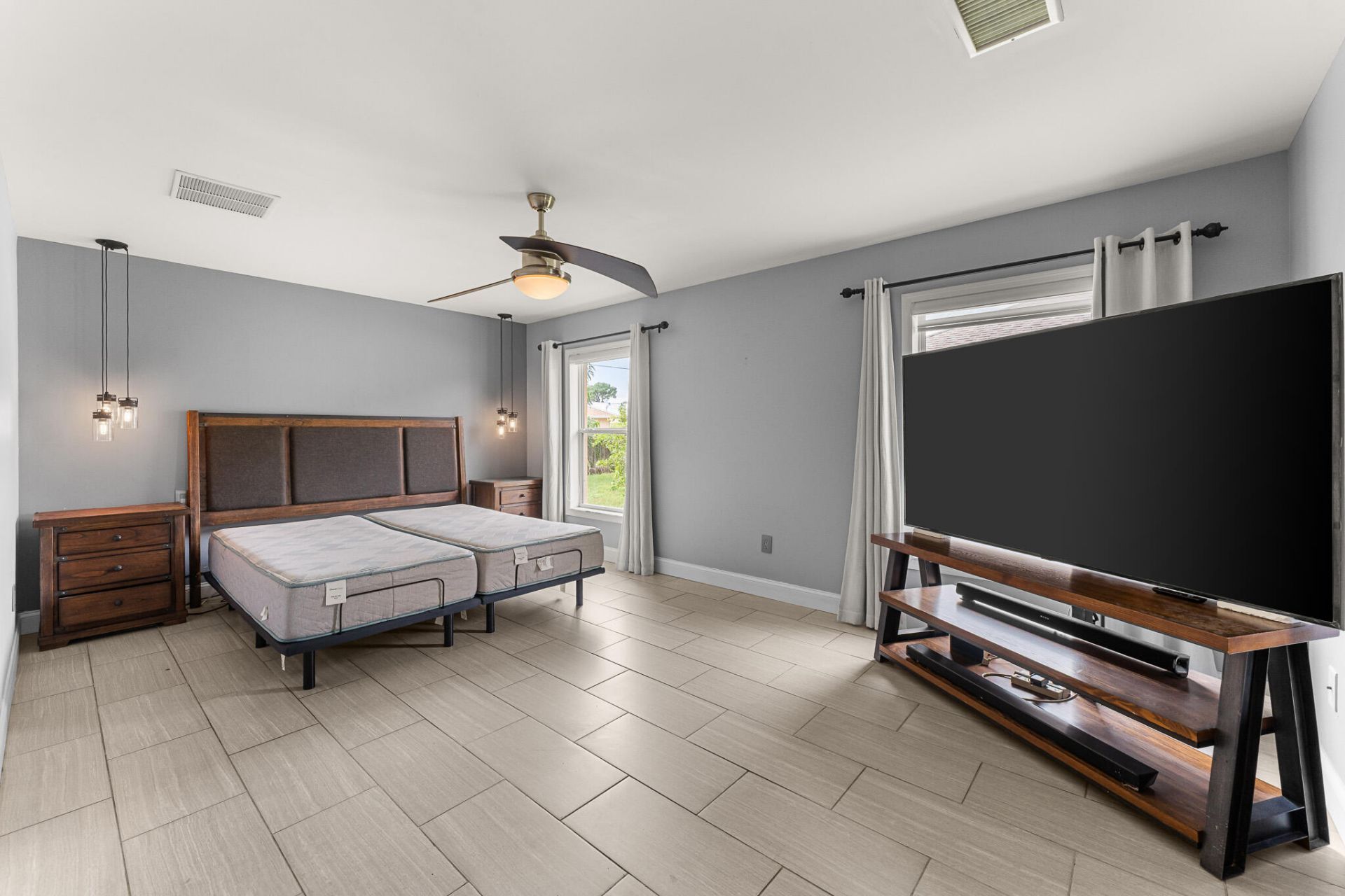 674 SW Lucero Drive, Port Saint Lucie, FL 34983 Photo