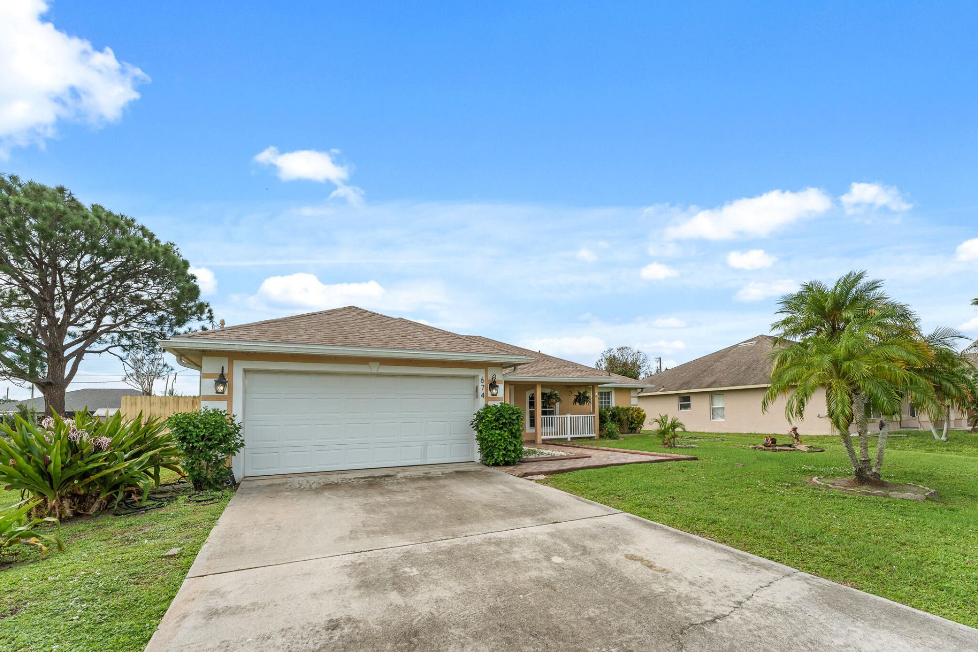 674 SW Lucero Drive, Port Saint Lucie, FL 34983 Photo