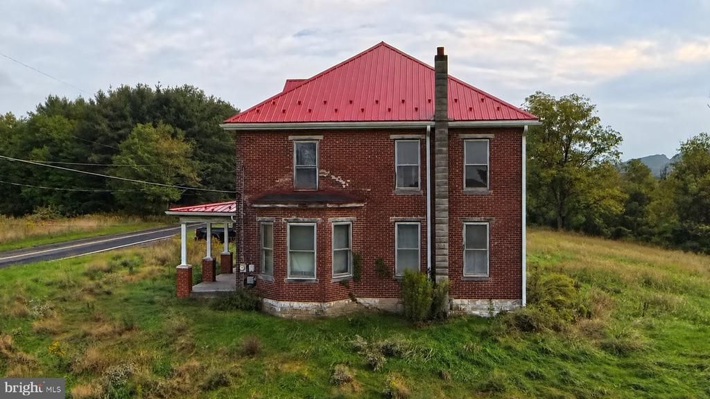 397 PINE GROVE ROAD, NEW BLOOMFIELD, PA 17068