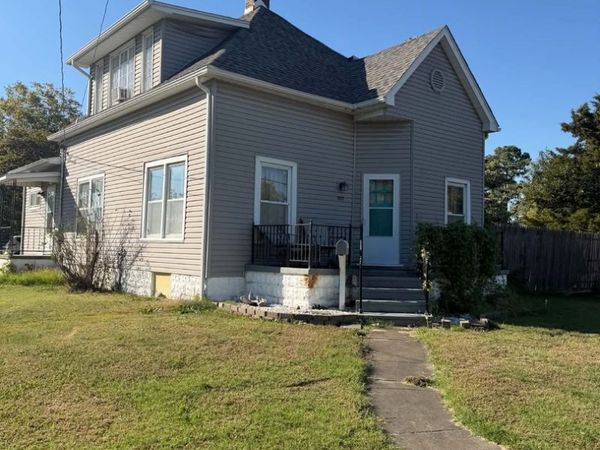 301 N State Street , Christopher, IL 62822