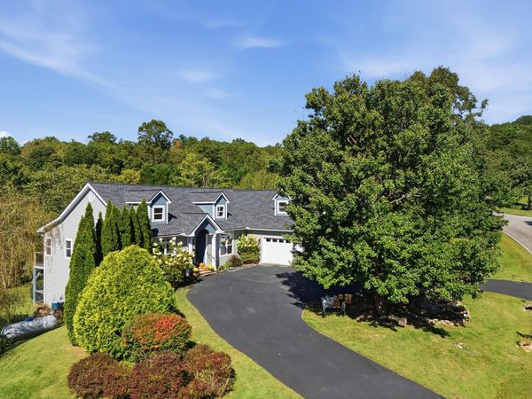 4166 Asheland Cove Drive, Young Harris, GA 30582