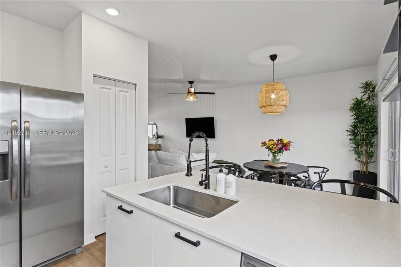 12808 NW 22nd Pl, Miami, FL 33167 Photo