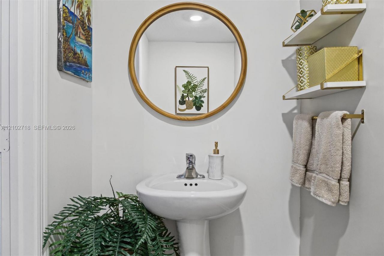 12808 NW 22nd Pl, Miami, FL 33167 Photo