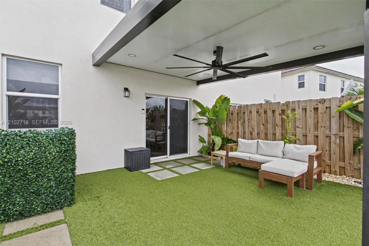 12808 NW 22nd Pl, Miami, FL 33167 Photo
