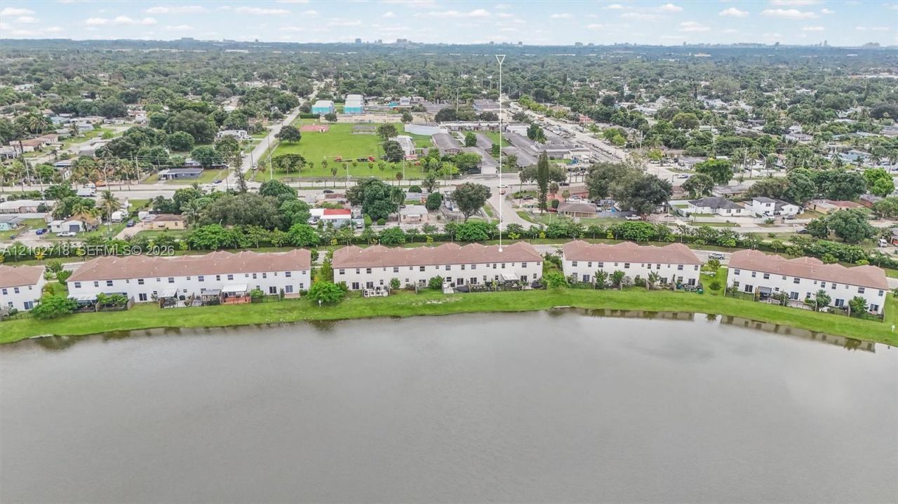 12808 NW 22nd Pl, Miami, FL 33167 Photo