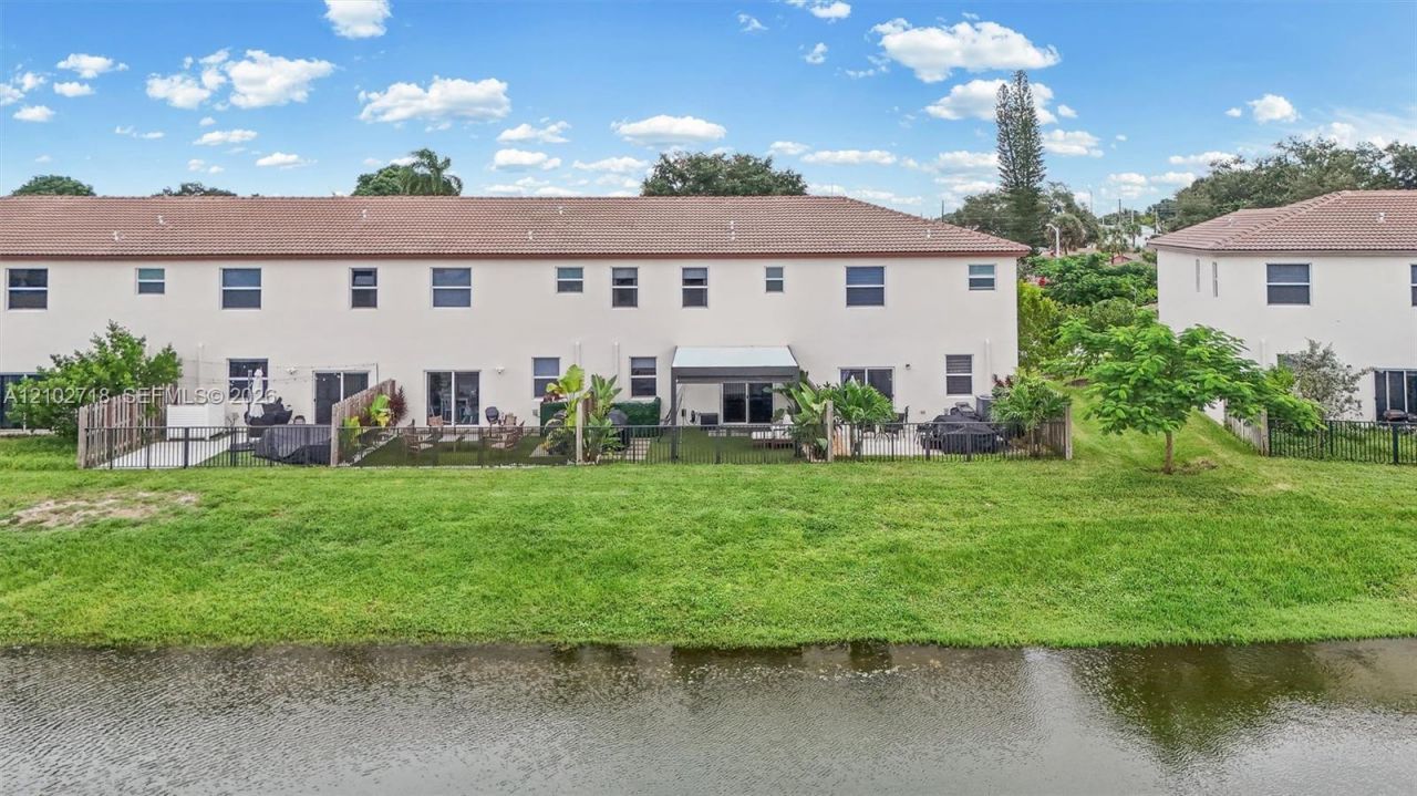 12808 NW 22nd Pl, Miami, FL 33167 Photo