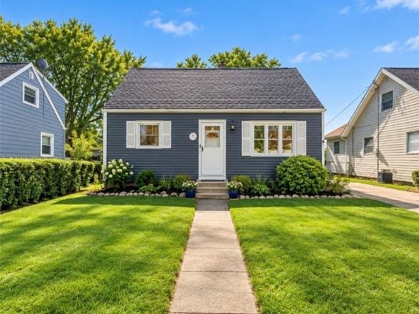 79 Mafalda Drive , Cheektowaga, NY 14215