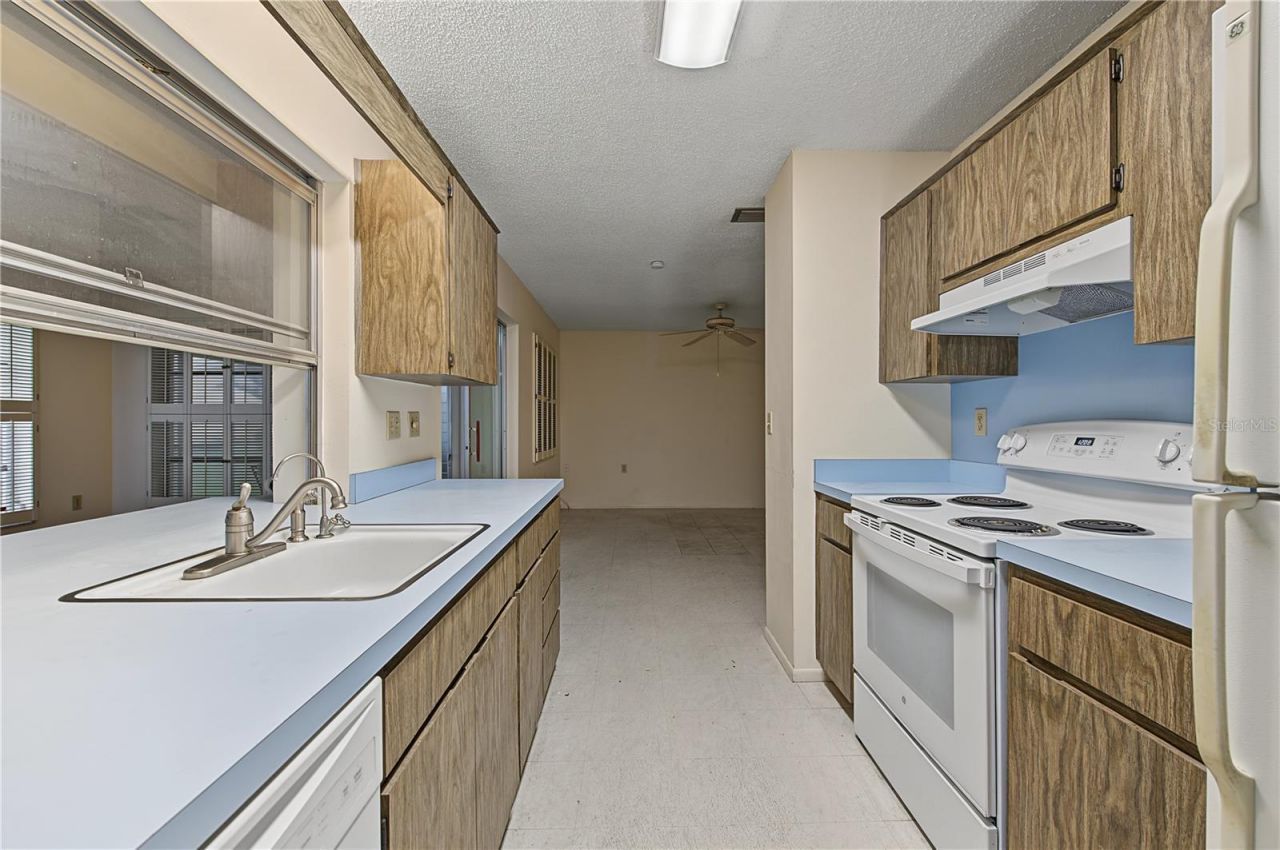 8210 Lora Del Rio Drive , Port Richey, FL 34668 Photo