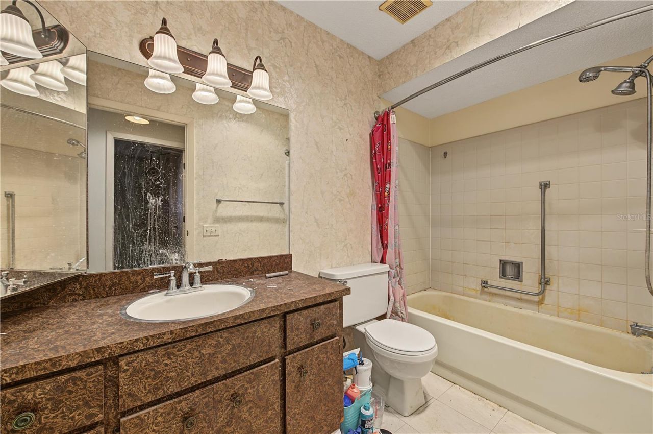 8210 Lora Del Rio Drive , Port Richey, FL 34668 Photo
