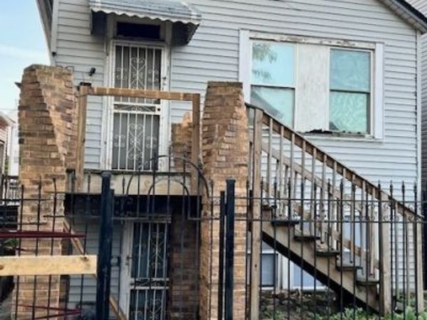 2841 W 23rd Street, Chicago, IL 60623