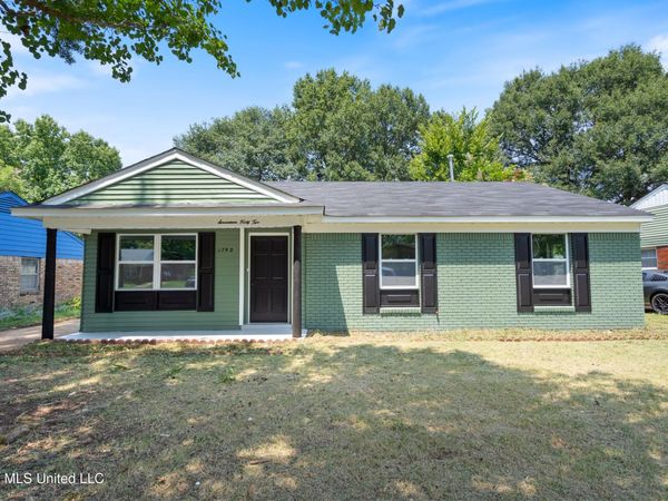 1742 Mississippi Valley Boulevard, Southaven, MS 38671