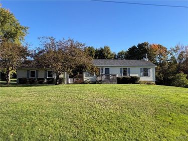 2 Pangborn Road, Central Square, NY 13036
