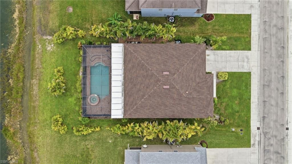 8091 Allamanda Ct, Lehigh Acres, FL 33972 Photo