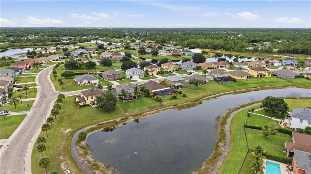8091 Allamanda Ct, Lehigh Acres, FL 33972 Photo