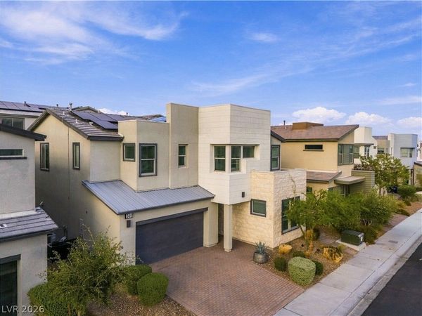 544 Front Range Lane , North Las Vegas, NV 89084