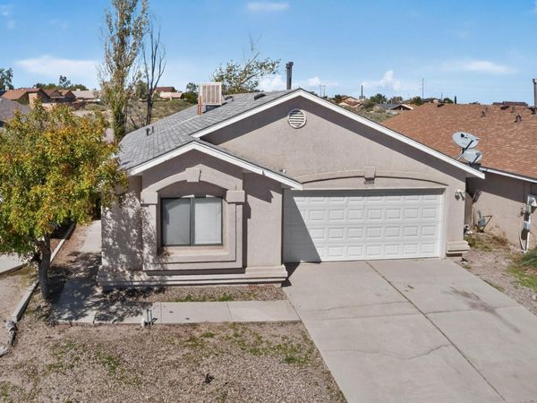 10309 Johncock Avenue SW, Albuquerque, NM 87121