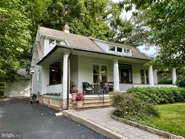 415 E COURT STREET, DOYLESTOWN, PA 18901