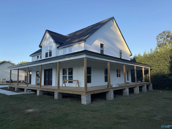 18 Country Club Road, Albertville, AL 35951