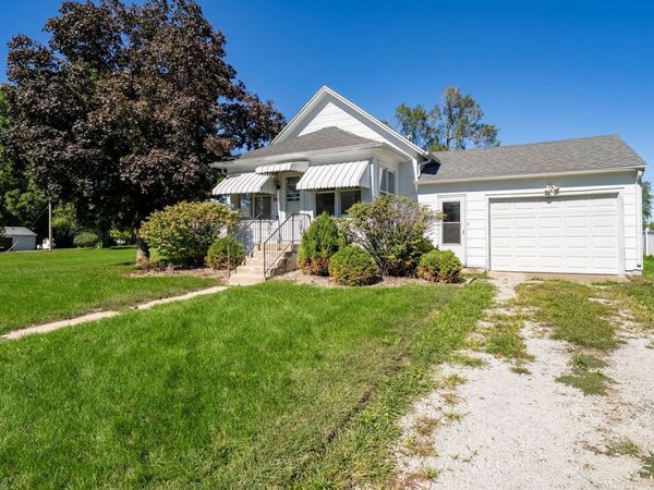 406 E Cherry Street, Chatsworth, IL 60921