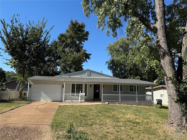 1585 Boulder Drive , Florissant, MO 63031