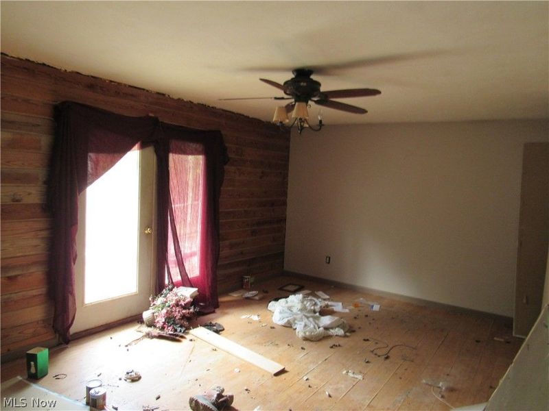 5575 Center Road, Conneaut, OH 44030 Photo 2