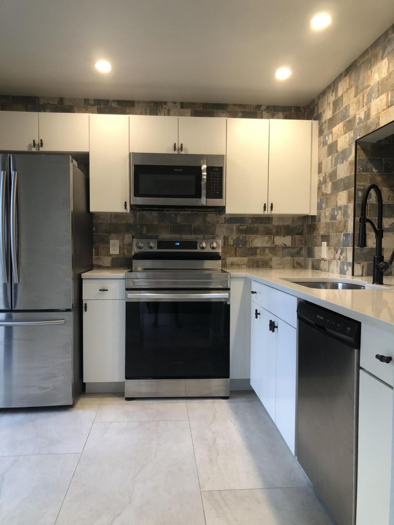 1405 S Federal Highway, Unit 111, Delray Beach, FL 33483 Photo