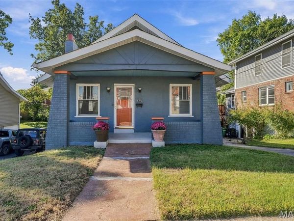 8816 Madge Avenue , Brentwood, MO 63144