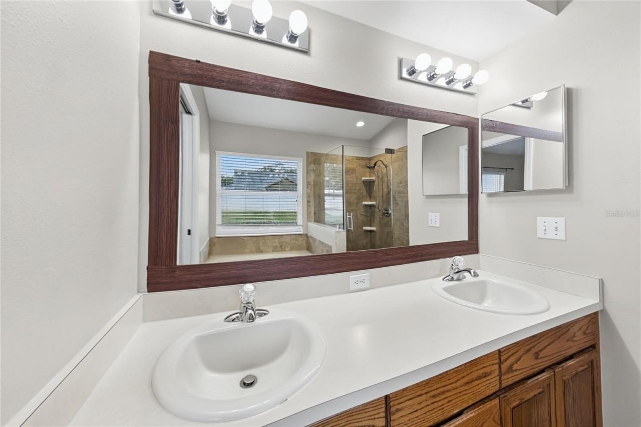 12807 Raysbrook Drive, Riverview, FL 33569 Photo