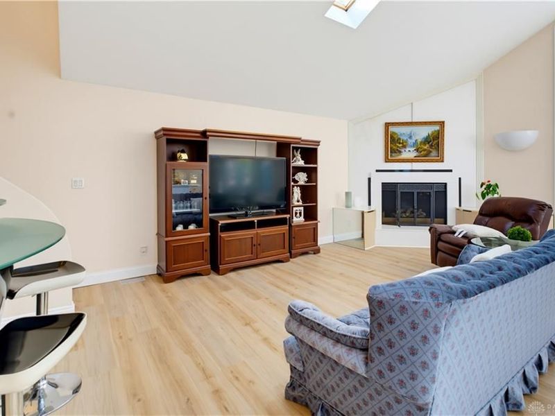 1460 W Alex Bell Road, Washington Township, OH 45459 Photo 10