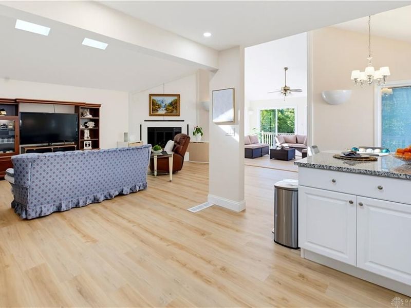 1460 W Alex Bell Road, Washington Township, OH 45459 Photo 16