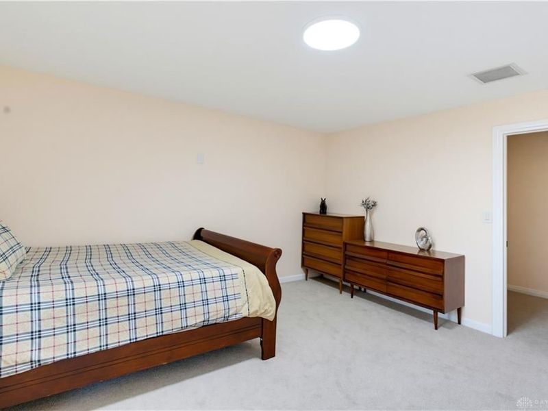 1460 W Alex Bell Road, Washington Township, OH 45459 Photo 48
